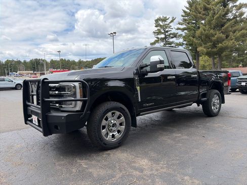 Used 2024 Ford F350 Lariat w/ Lariat Ultimate Package AWD/4WD image 3