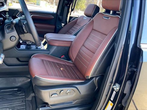 Used 2023 GMC Sierra 1500 Denali Ultimate image 7