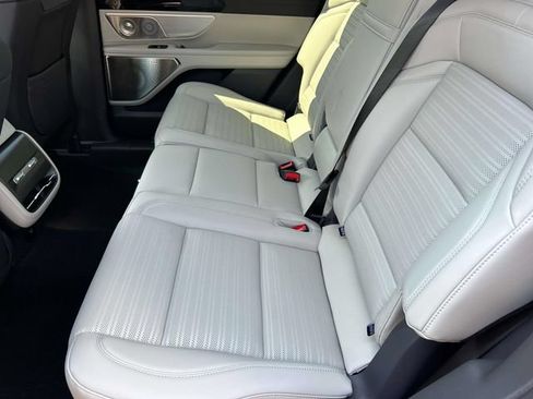 New 2026 Lincoln Nautilus Reserve AWD/4WD image 19