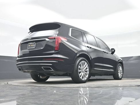 Used 2020 Cadillac XT6 Premium Luxury FWD image 30
