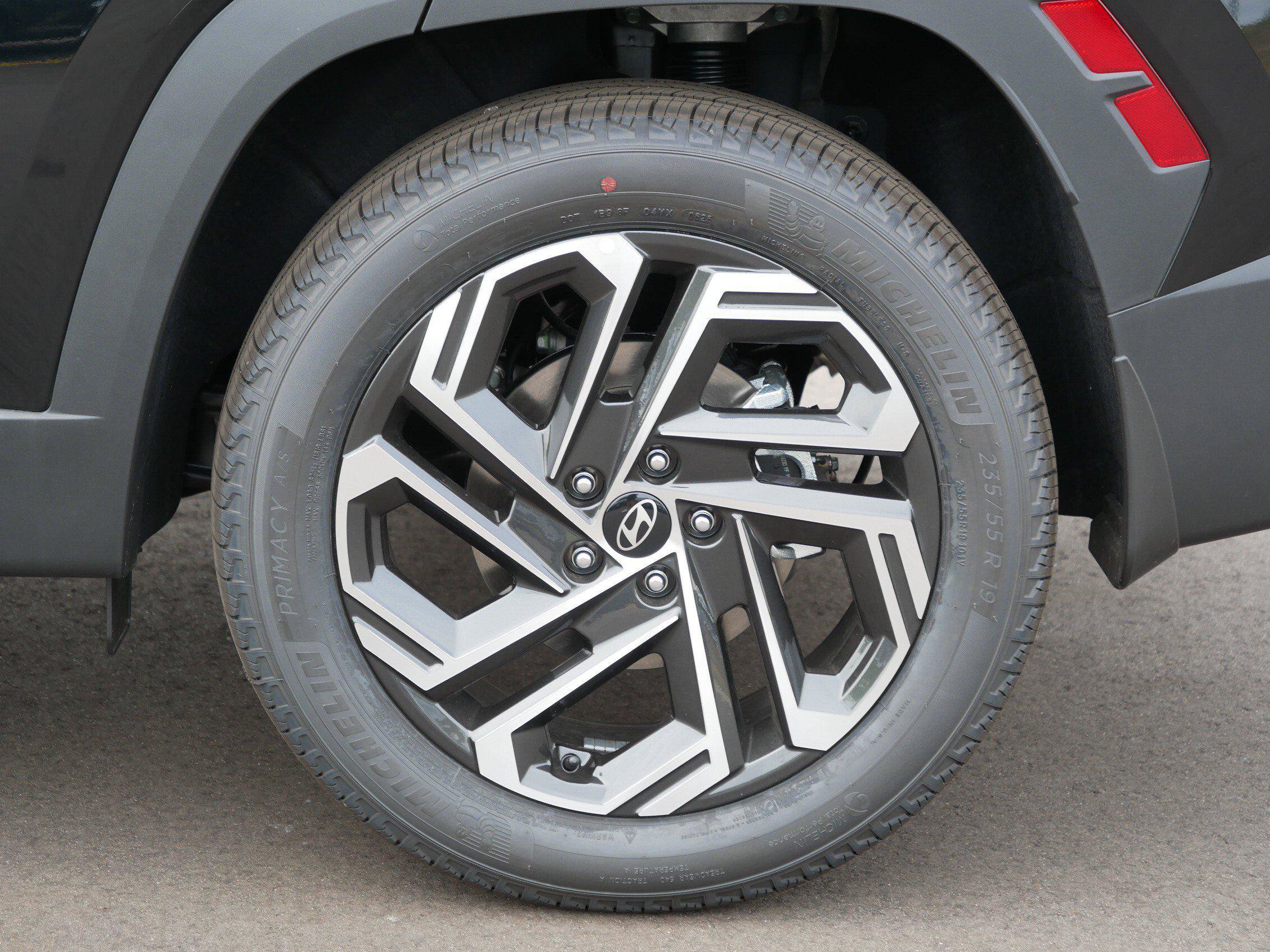 New 2026 Hyundai Tucson Limited AWD/4WD image 4