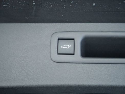 New 2026 Toyota Highlander XLE AWD/4WD image 10