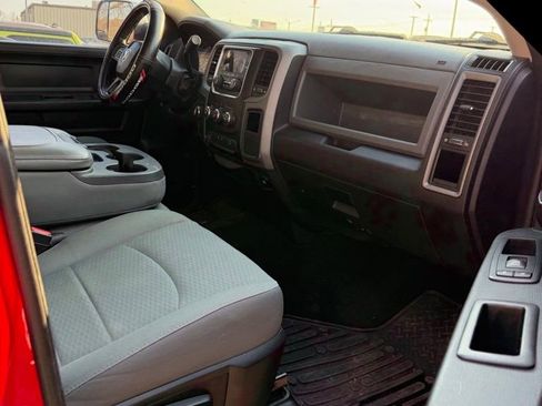 Used 2017 RAM 2500 Tradesman w/ Chrome Appearance Group image 2