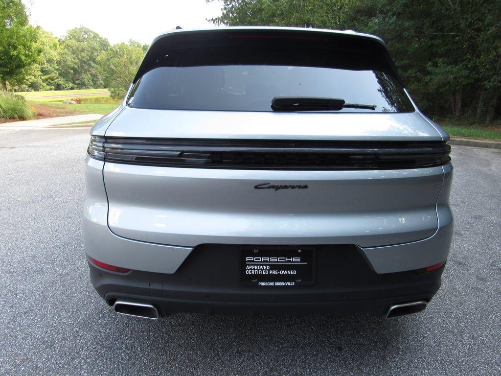 Certified 2025 Porsche Cayenne E-Hybrid AWD/4WD image 6