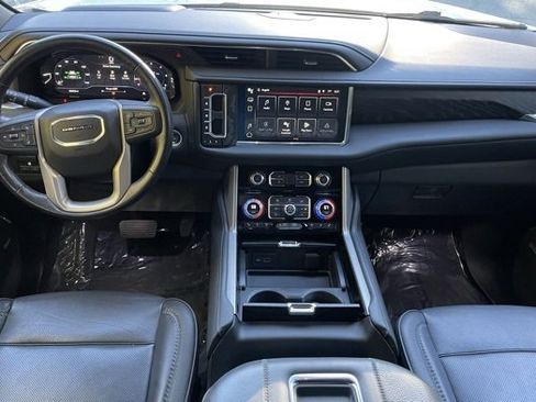 Used 2022 GMC Yukon XL Denali w/ Max Trailering Package image 18