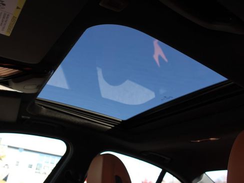 New 2026 BMW 330i xDrive Sedan w/ M Sport Package image 19