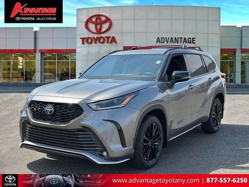 Used 2026 Toyota Highlander XSE image 4