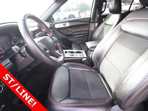 Certified 2023 Ford Explorer ST-Line w/ Class IV Trailer Tow Package image 2