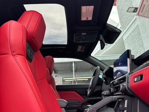 Certified 2025 Toyota Tacoma TRD Pro image 15