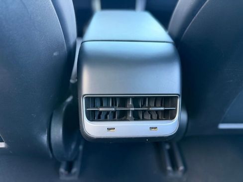 Used 2018 Tesla Model 3 Long Range image 48