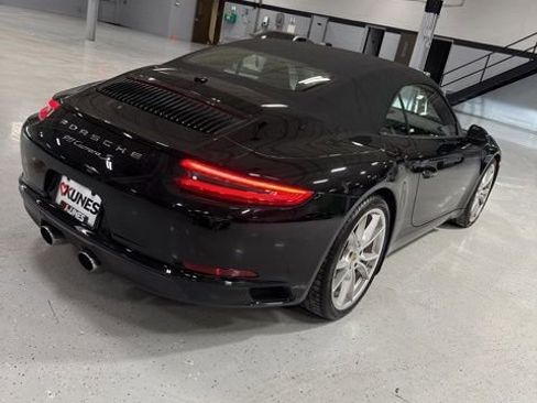 Used 2017 Porsche 911 Carrera S image 7