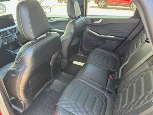 Used 2023 Ford Escape Platinum w/ Premium Technology Package AWD/4WD image 8