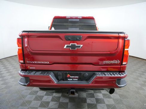 Used 2025 Chevrolet Silverado 3500 High Country w/ Technology Package AWD/4WD image 4