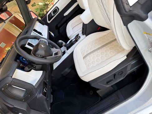 Used 2026 Ford Bronco Outer Banks AWD/4WD image 19