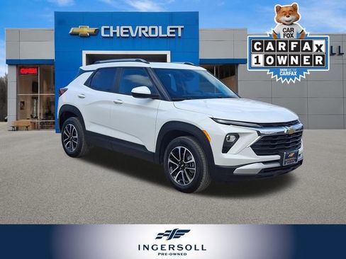 Used 2026 Chevrolet TrailBlazer LT w/ LT Cold Weather Package AWD/4WD image 1