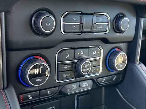 Used 2023 Chevrolet Tahoe RST image 17