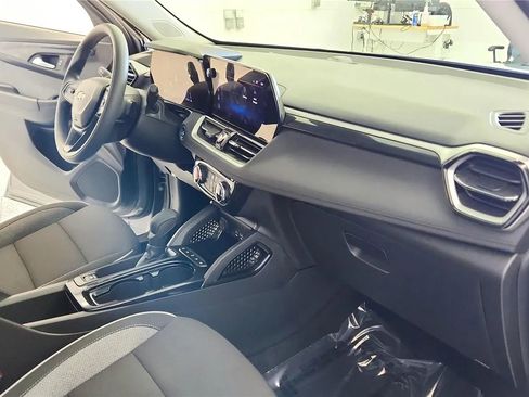 Used 2026 Chevrolet TrailBlazer LT image 35