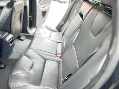Used 2015 Volvo XC60 T6 FWD image 12