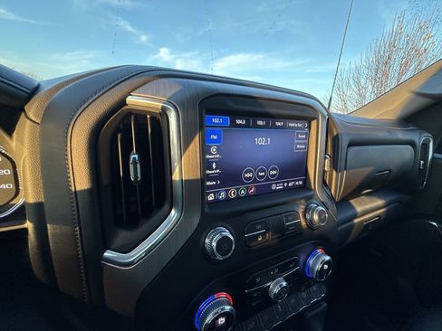 Certified 2023 GMC Sierra 2500 Denali image 19