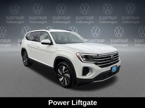 Used 2025 Volkswagen Atlas SE image 8