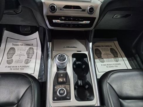 Used 2021 Ford Explorer XLT w/ Equipment Group 202A image 15