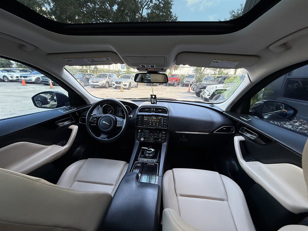Used 2018 Jaguar F-PACE Premium AWD/4WD image 14