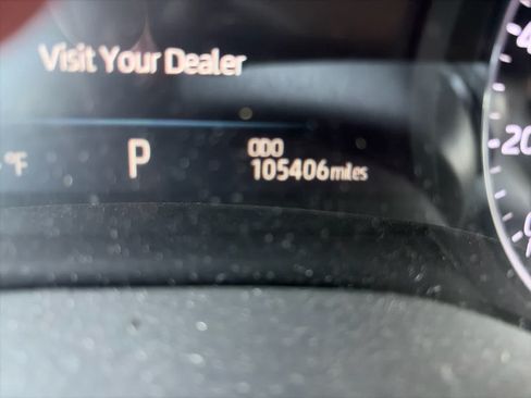 Certified 2022 Toyota Sienna Limited AWD/4WD image 9