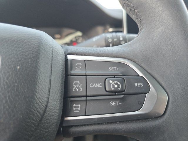 Used 2023 Jeep Compass Limited AWD/4WD image 9
