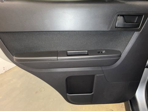 Used 2009 Ford Escape XLT image 22