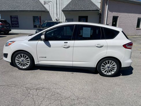 Used 2017 Ford C-MAX SE w/ Cold Weather Package image 9