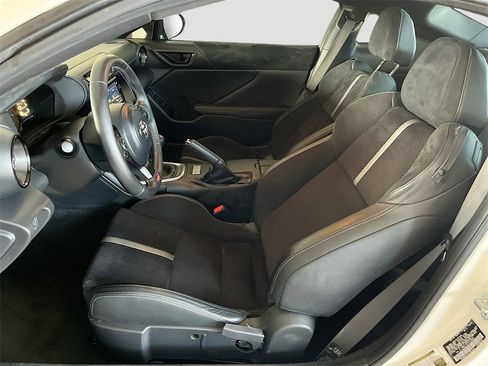 Used 2023 Toyota GR86 Premium image 21