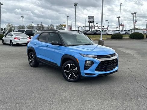 Used 2023 Chevrolet TrailBlazer RS AWD/4WD image 2