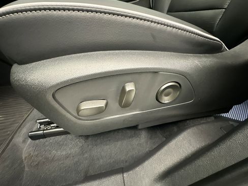 Certified 2025 Buick Enclave Sport Touring w/ Super Cruise Package AWD/4WD image 13