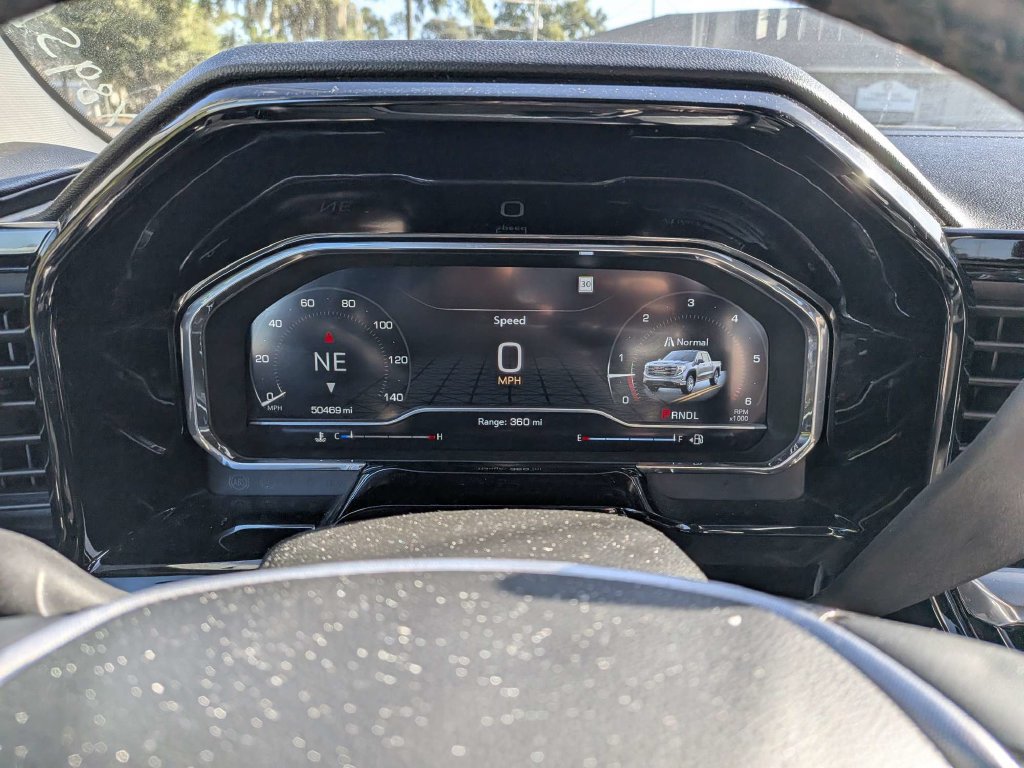 Used 2025 GMC Sierra 1500 SLT RWD image 25