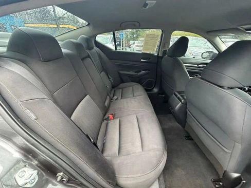 Used 2021 Nissan Altima 2.5 SV FWD image 18