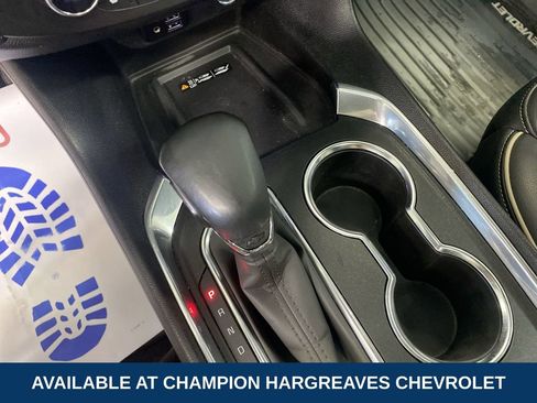 Used 2023 Chevrolet Traverse Premier AWD/4WD image 21