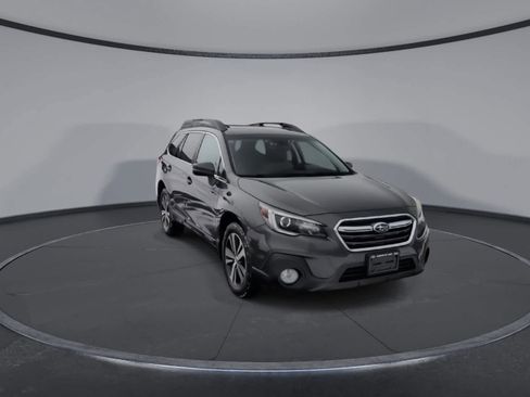 Used 2019 Subaru Outback 3.6R Limited image 2