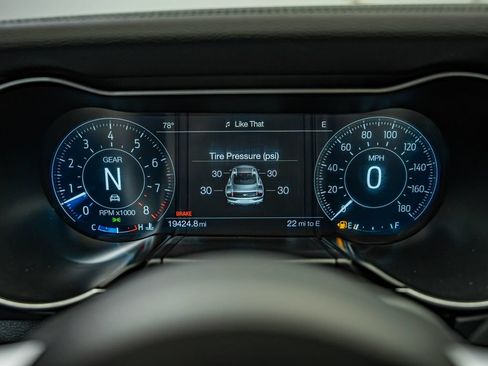 Used 2019 Ford Mustang Bullitt RWD image 28