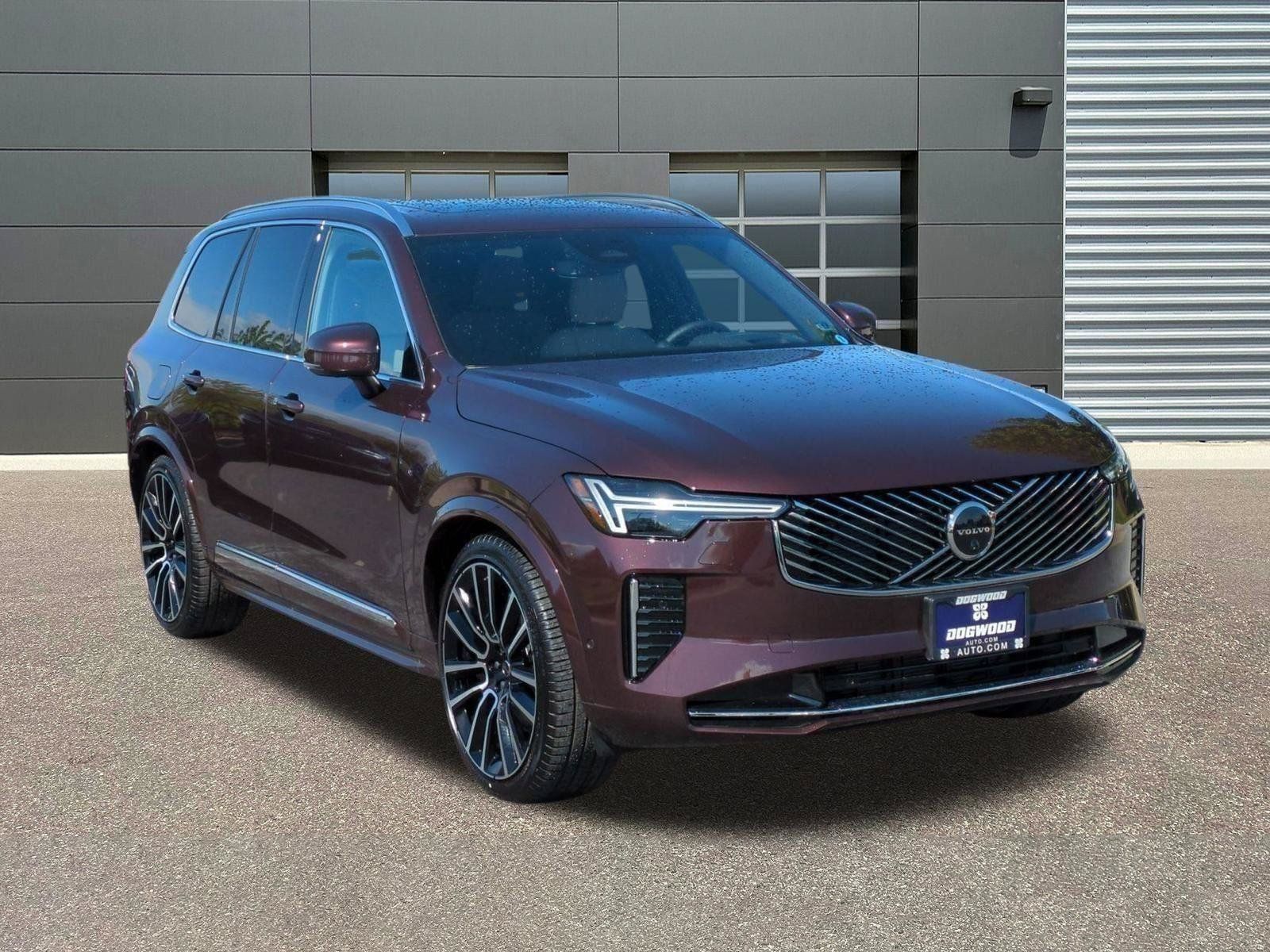 New 2026 Volvo XC90 B5 Ultra w/ Protection Package Premier AWD/4WD image 1