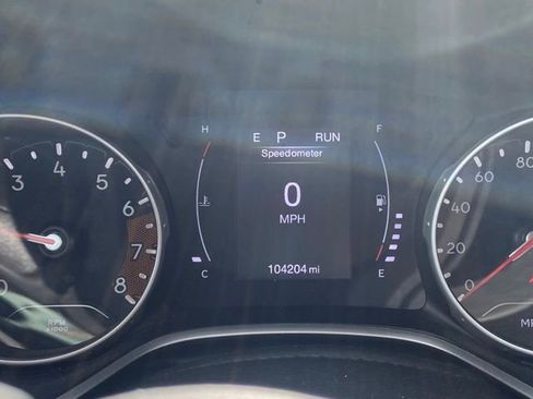Used 2020 Jeep Compass Latitude FWD image 12