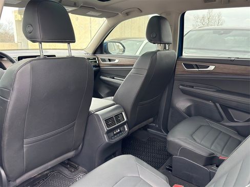 New 2025 Volkswagen Atlas SEL image 25