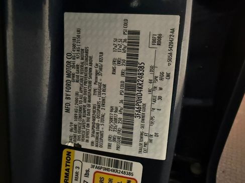 Used 2019 Ford Fusion SE image 40