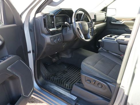 Used 2023 Chevrolet Silverado 1500 RST image 13
