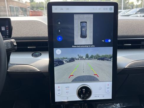 Used 2023 Ford Mustang Mach-E Select image 25