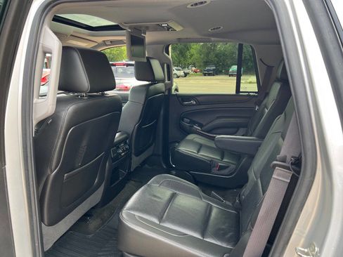 Used 2016 GMC Yukon SLT w/ Open Road Package AWD/4WD image 17