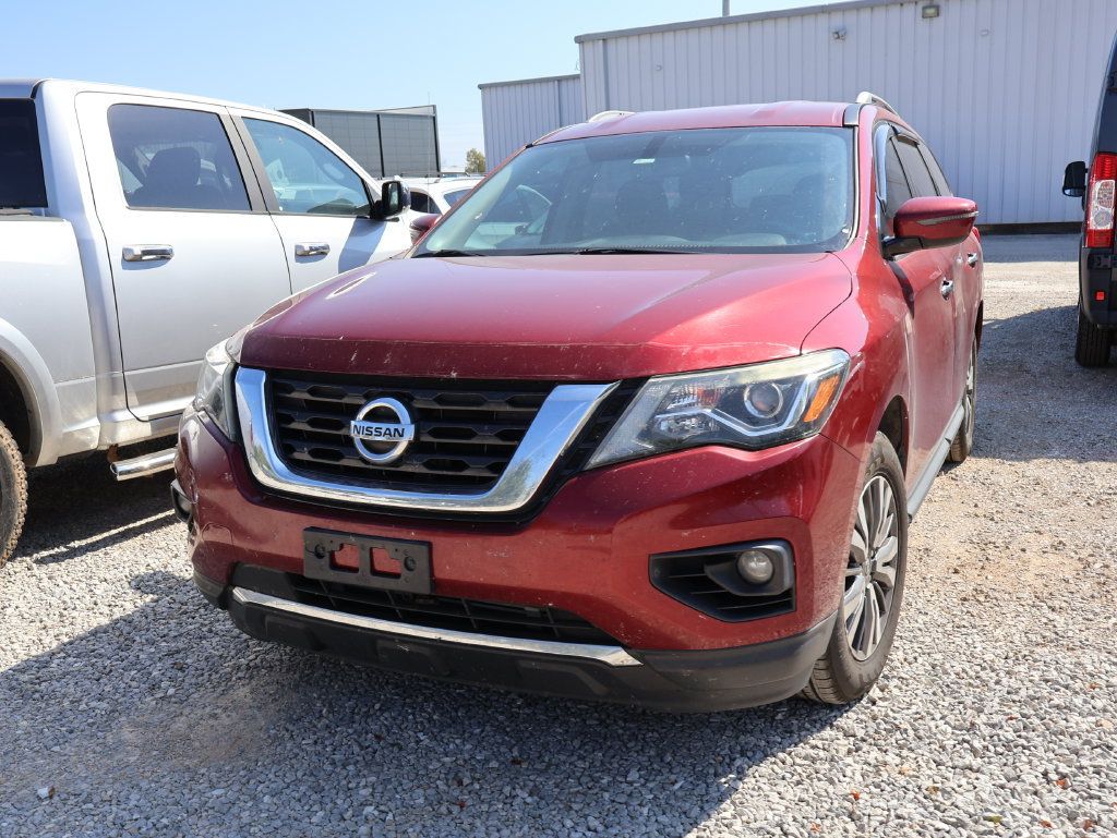 Used 2019 Nissan Pathfinder SV FWD image 3