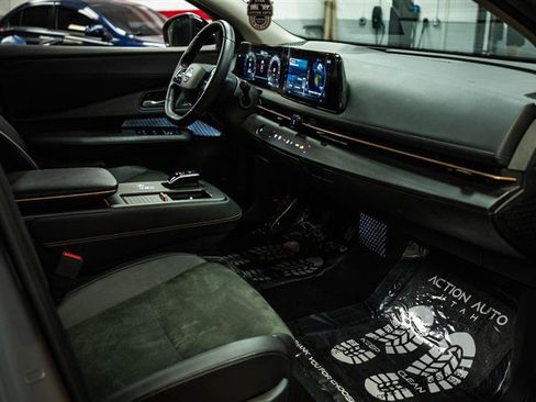 Used 2023 Nissan Ariya ENGAGE E-4ORCE image 13