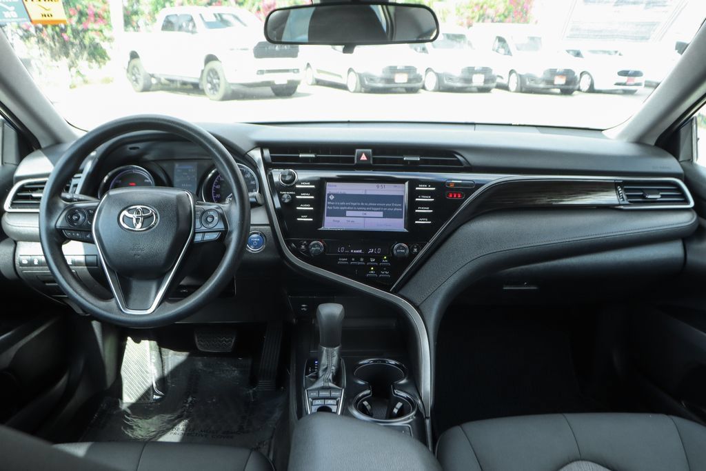 Used 2019 Toyota Camry LE FWD image 23