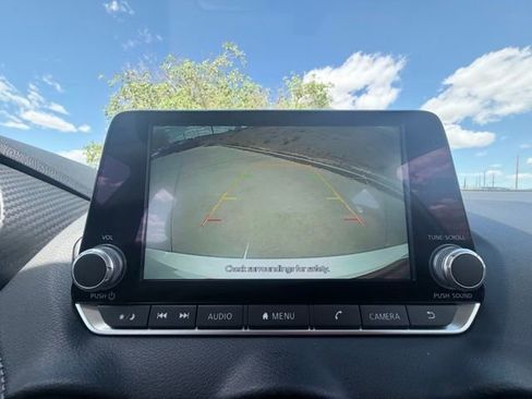 Used 2024 Nissan Sentra SV image 19