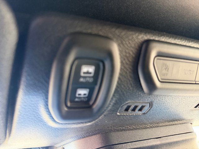 Used 2021 Jeep Wrangler Unlimited Rubicon AWD/4WD image 24